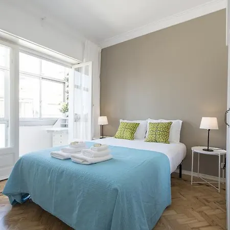 Vista Espetacular Baixa E Rio Lizbona